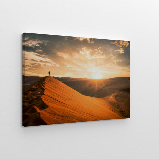 Obraz na płótnie Wschód słońca na pustyni